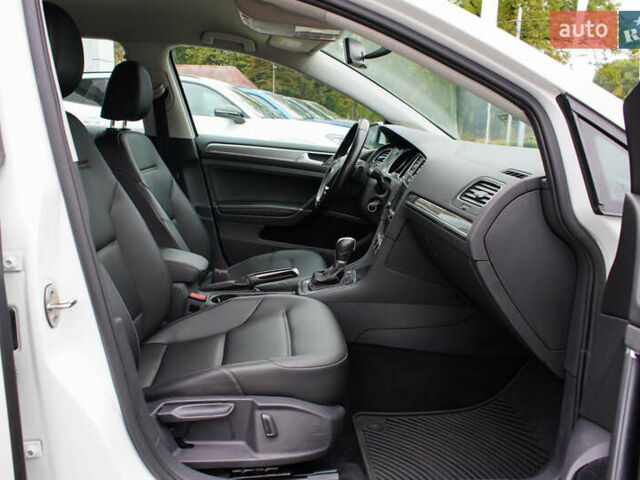 Білий Фольксваген Golf Alltrack, об'ємом двигуна 1.8 л та пробігом 132 тис. км за 14800 $, фото 26 на Automoto.ua