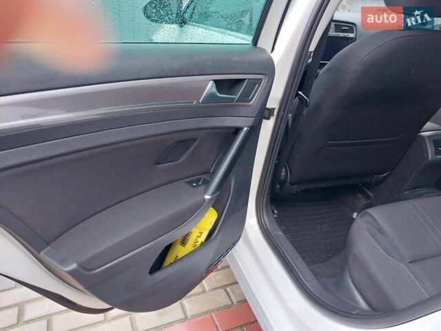 Белый Фольксваген Golf Alltrack, объемом двигателя 2 л и пробегом 234 тыс. км за 18200 $, фото 14 на Automoto.ua