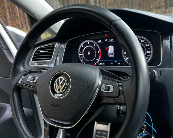 Белый Фольксваген Golf Alltrack, объемом двигателя 0 л и пробегом 236 тыс. км за 18500 $, фото 9 на Automoto.ua