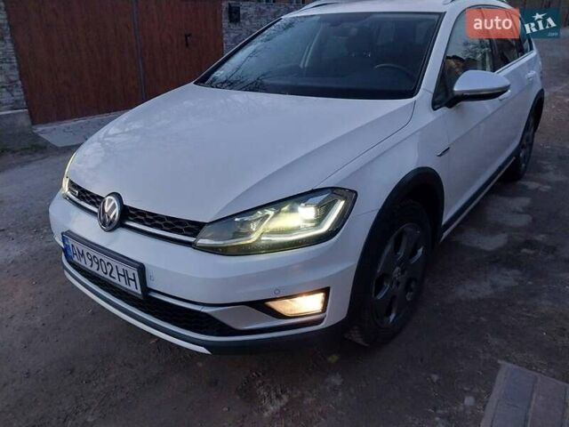 Белый Фольксваген Golf Alltrack, объемом двигателя 2 л и пробегом 234 тыс. км за 18200 $, фото 4 на Automoto.ua