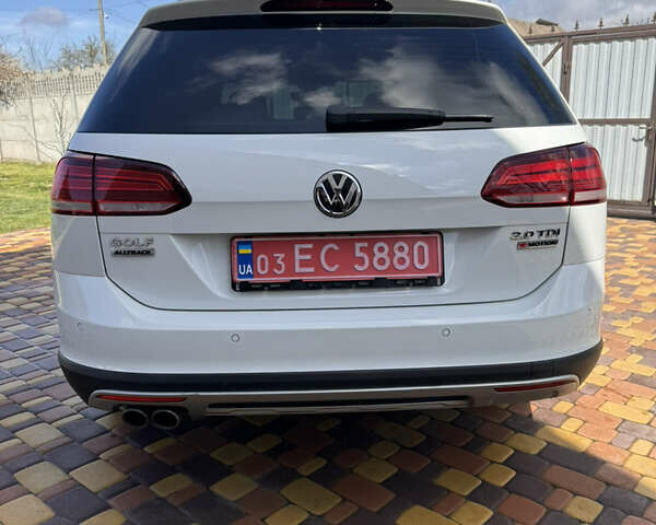 Белый Фольксваген Golf Alltrack, объемом двигателя 0 л и пробегом 236 тыс. км за 18500 $, фото 2 на Automoto.ua