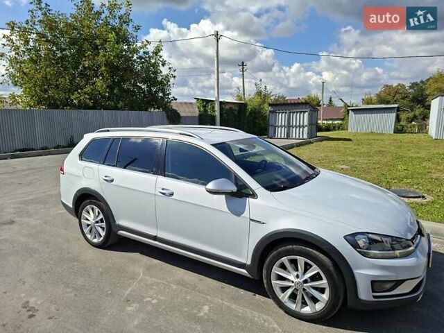 Белый Фольксваген Golf Alltrack, объемом двигателя 2 л и пробегом 192 тыс. км за 18800 $, фото 2 на Automoto.ua
