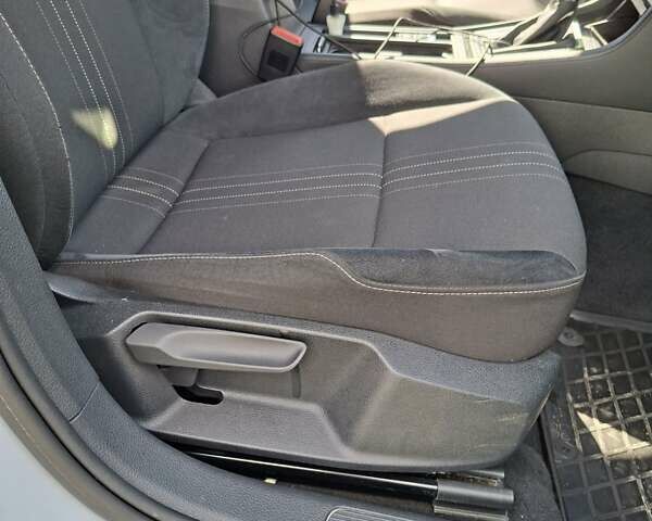 Белый Фольксваген Golf Alltrack, объемом двигателя 2 л и пробегом 192 тыс. км за 18800 $, фото 31 на Automoto.ua