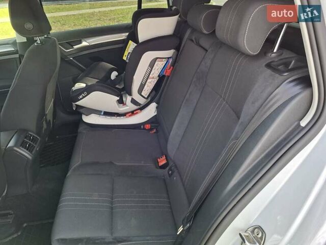 Белый Фольксваген Golf Alltrack, объемом двигателя 2 л и пробегом 192 тыс. км за 18800 $, фото 14 на Automoto.ua