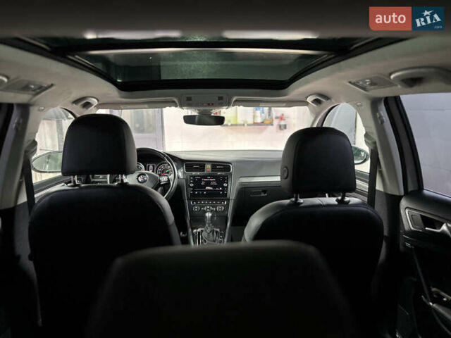 Белый Фольксваген Golf Alltrack, объемом двигателя 1.8 л и пробегом 58 тыс. км за 15999 $, фото 46 на Automoto.ua