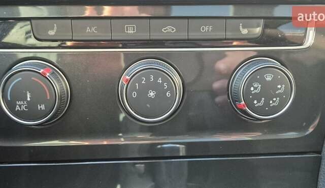 Білий Фольксваген Golf Alltrack, об'ємом двигуна 1.8 л та пробігом 25 тис. км за 16900 $, фото 27 на Automoto.ua