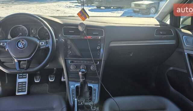 Білий Фольксваген Golf Alltrack, об'ємом двигуна 1.8 л та пробігом 25 тис. км за 16900 $, фото 22 на Automoto.ua