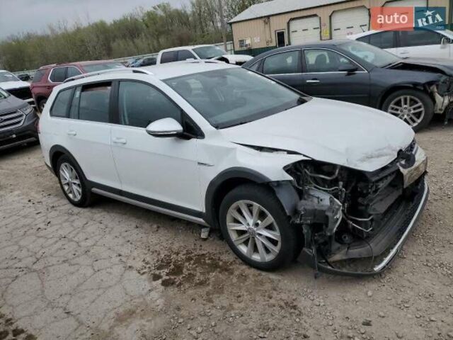 Белый Фольксваген Golf Alltrack, объемом двигателя 1.8 л и пробегом 100 тыс. км за 9700 $, фото 11 на Automoto.ua