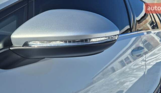 Білий Фольксваген Golf Alltrack, об'ємом двигуна 1.8 л та пробігом 25 тис. км за 16900 $, фото 6 на Automoto.ua