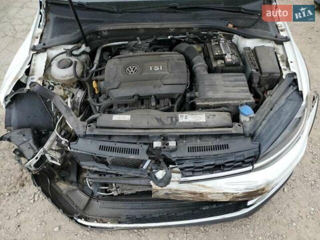 Белый Фольксваген Golf Alltrack, объемом двигателя 1.8 л и пробегом 100 тыс. км за 9700 $, фото 14 на Automoto.ua