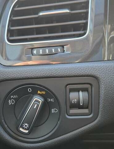 Білий Фольксваген Golf Alltrack, об'ємом двигуна 1.8 л та пробігом 25 тис. км за 16900 $, фото 34 на Automoto.ua