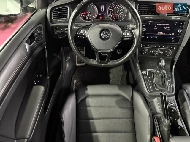 Белый Фольксваген Golf Alltrack, объемом двигателя 1.8 л и пробегом 58 тыс. км за 15999 $, фото 34 на Automoto.ua