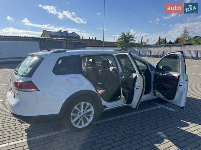 Белый Фольксваген Golf Alltrack, объемом двигателя 1.8 л и пробегом 148 тыс. км за 16000 $, фото 19 на Automoto.ua