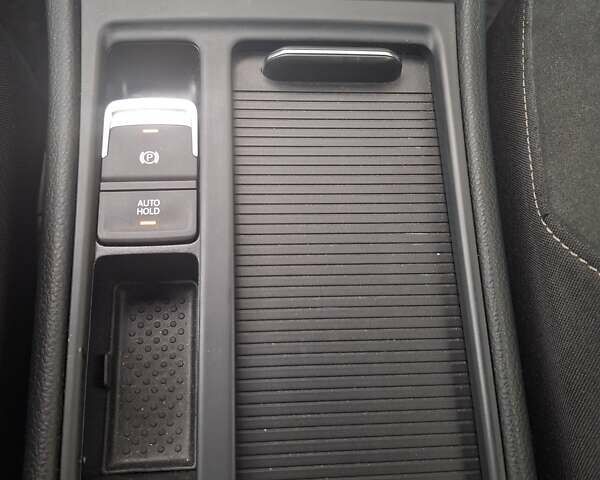 Белый Фольксваген Golf Alltrack, объемом двигателя 1.97 л и пробегом 298 тыс. км за 17900 $, фото 29 на Automoto.ua