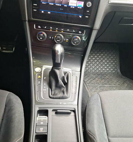 Белый Фольксваген Golf Alltrack, объемом двигателя 1.97 л и пробегом 298 тыс. км за 17900 $, фото 19 на Automoto.ua