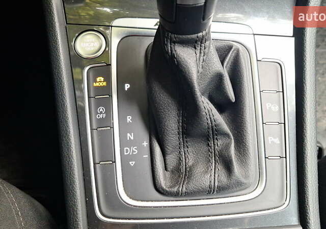 Белый Фольксваген Golf Alltrack, объемом двигателя 1.97 л и пробегом 298 тыс. км за 17900 $, фото 25 на Automoto.ua