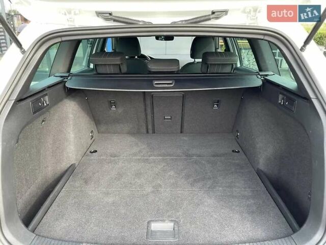 Белый Фольксваген Golf Alltrack, объемом двигателя 1.97 л и пробегом 298 тыс. км за 17900 $, фото 12 на Automoto.ua