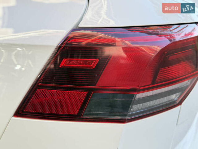 Білий Фольксваген Golf Alltrack, об'ємом двигуна 2 л та пробігом 198 тис. км за 24900 $, фото 29 на Automoto.ua