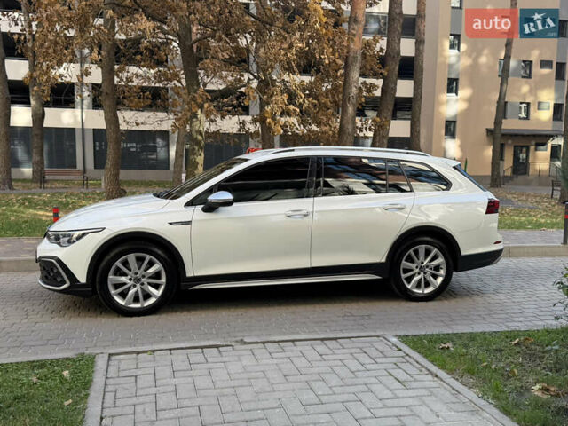 Білий Фольксваген Golf Alltrack, об'ємом двигуна 2 л та пробігом 198 тис. км за 24900 $, фото 9 на Automoto.ua