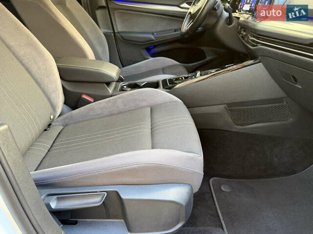 Білий Фольксваген Golf Alltrack, об'ємом двигуна 2 л та пробігом 198 тис. км за 24900 $, фото 51 на Automoto.ua