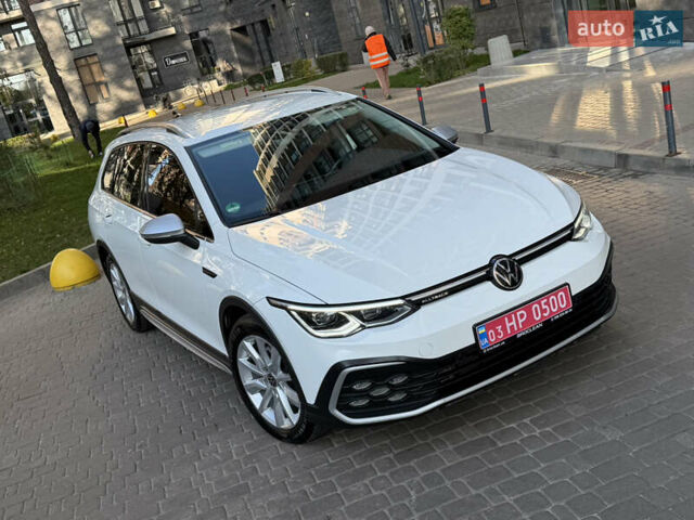 Білий Фольксваген Golf Alltrack, об'ємом двигуна 2 л та пробігом 198 тис. км за 24900 $, фото 23 на Automoto.ua