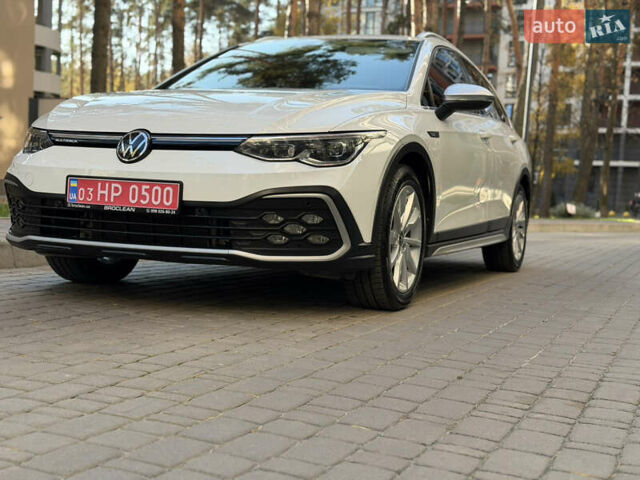 Білий Фольксваген Golf Alltrack, об'ємом двигуна 2 л та пробігом 198 тис. км за 24900 $, фото 7 на Automoto.ua