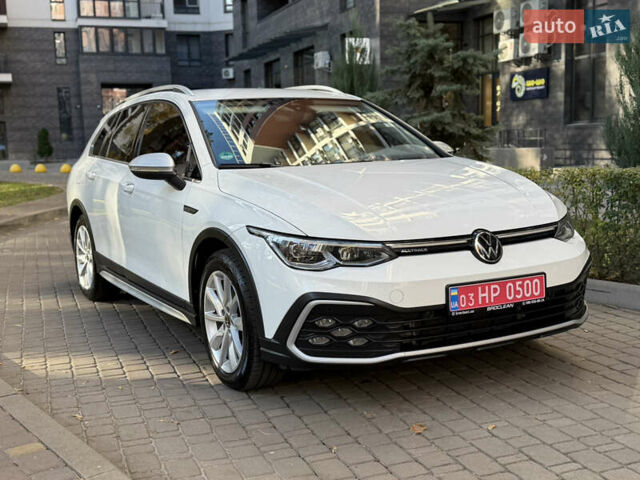 Білий Фольксваген Golf Alltrack, об'ємом двигуна 2 л та пробігом 198 тис. км за 24900 $, фото 1 на Automoto.ua