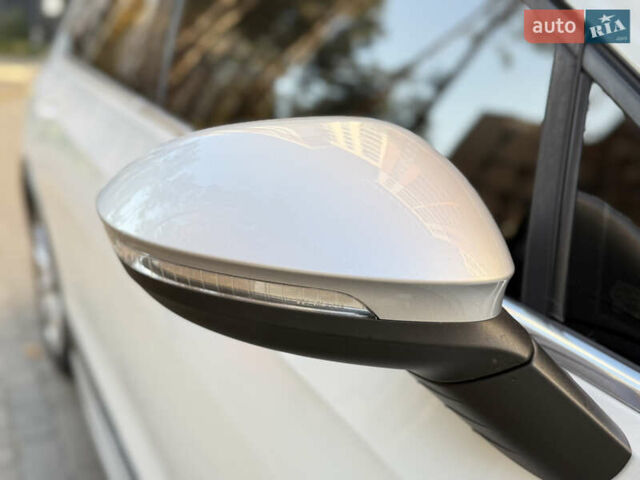 Білий Фольксваген Golf Alltrack, об'ємом двигуна 2 л та пробігом 198 тис. км за 24900 $, фото 28 на Automoto.ua