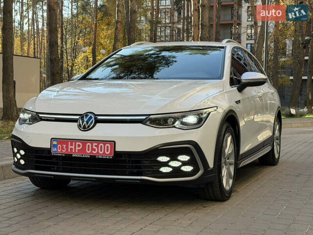 Білий Фольксваген Golf Alltrack, об'ємом двигуна 2 л та пробігом 198 тис. км за 24900 $, фото 19 на Automoto.ua