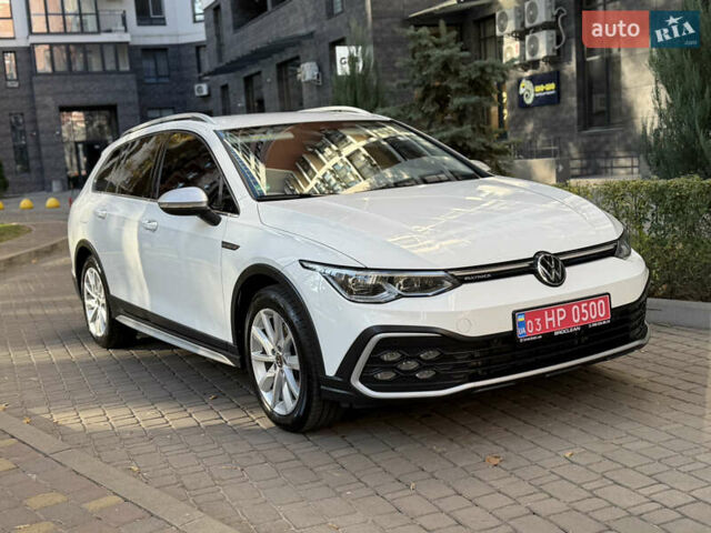 Білий Фольксваген Golf Alltrack, об'ємом двигуна 2 л та пробігом 198 тис. км за 24900 $, фото 3 на Automoto.ua