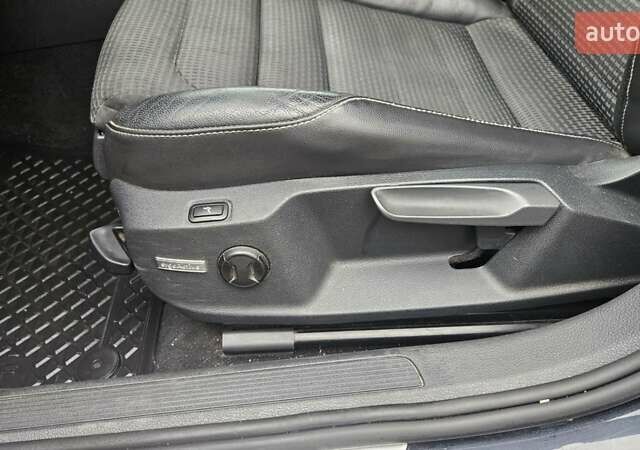 Черный Фольксваген Golf Alltrack, объемом двигателя 1.97 л и пробегом 236 тыс. км за 14900 $, фото 43 на Automoto.ua