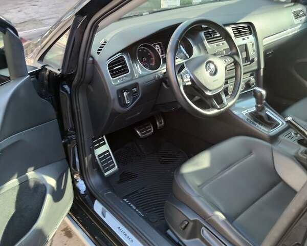 Черный Фольксваген Golf Alltrack, объемом двигателя 1.8 л и пробегом 96 тыс. км за 13300 $, фото 5 на Automoto.ua