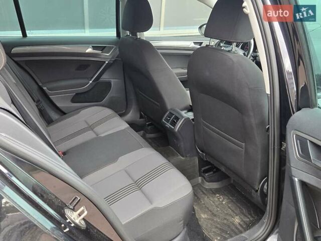 Черный Фольксваген Golf Alltrack, объемом двигателя 1.6 л и пробегом 292 тыс. км за 10900 $, фото 10 на Automoto.ua