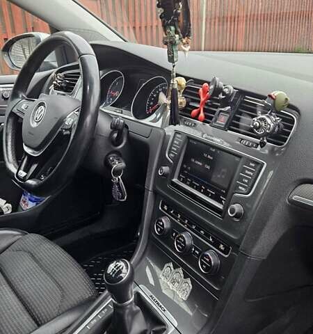 Черный Фольксваген Golf Alltrack, объемом двигателя 1.97 л и пробегом 236 тыс. км за 14900 $, фото 44 на Automoto.ua