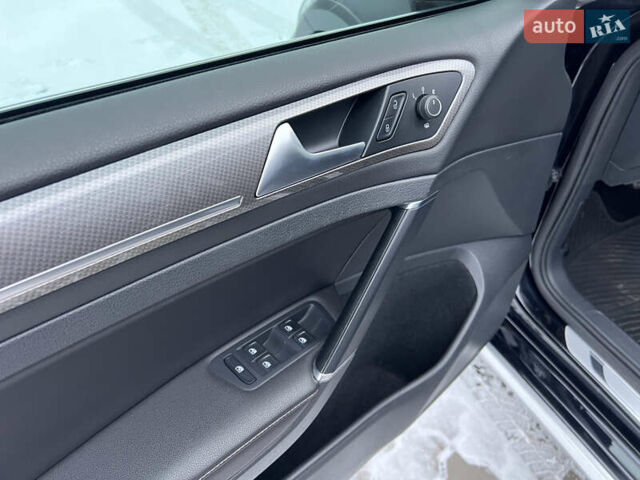 Черный Фольксваген Golf Alltrack, объемом двигателя 1.8 л и пробегом 168 тыс. км за 13490 $, фото 13 на Automoto.ua