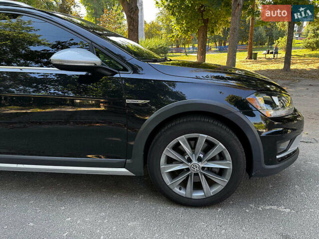 Чорний Фольксваген Golf Alltrack, об'ємом двигуна 1.8 л та пробігом 142 тис. км за 15690 $, фото 4 на Automoto.ua