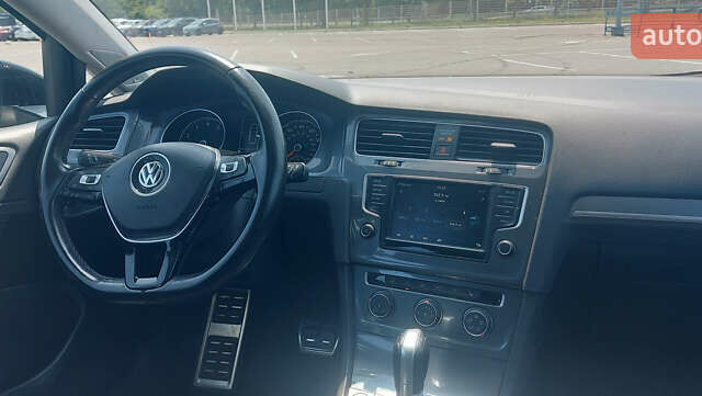 Черный Фольксваген Golf Alltrack, объемом двигателя 1.8 л и пробегом 93 тыс. км за 11900 $, фото 13 на Automoto.ua