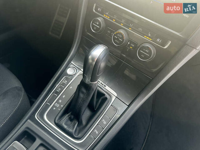 Черный Фольксваген Golf Alltrack, объемом двигателя 2 л и пробегом 267 тыс. км за 18500 $, фото 58 на Automoto.ua