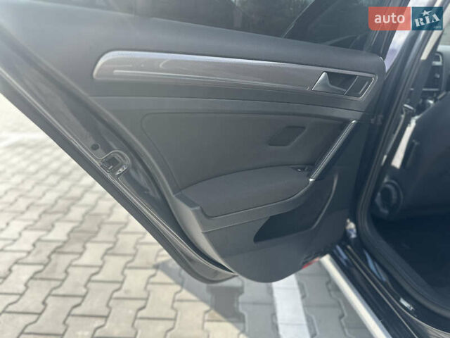 Черный Фольксваген Golf Alltrack, объемом двигателя 2 л и пробегом 267 тыс. км за 18500 $, фото 26 на Automoto.ua