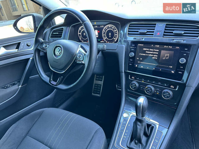 Черный Фольксваген Golf Alltrack, объемом двигателя 2 л и пробегом 267 тыс. км за 18500 $, фото 30 на Automoto.ua