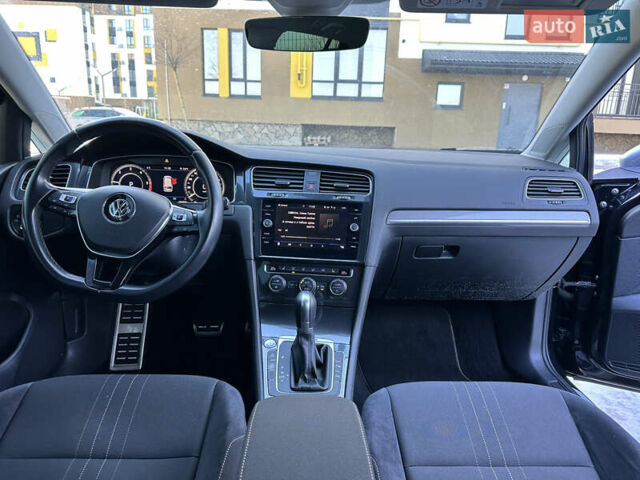 Черный Фольксваген Golf Alltrack, объемом двигателя 2 л и пробегом 267 тыс. км за 18500 $, фото 35 на Automoto.ua