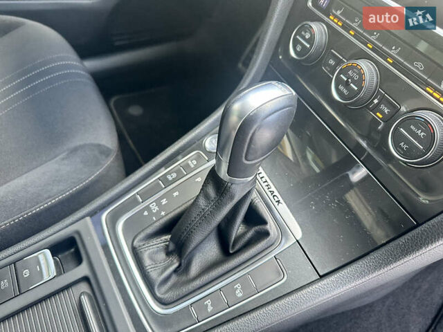 Черный Фольксваген Golf Alltrack, объемом двигателя 2 л и пробегом 267 тыс. км за 18500 $, фото 59 на Automoto.ua