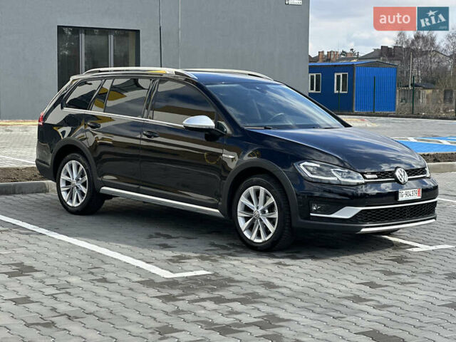 Черный Фольксваген Golf Alltrack, объемом двигателя 2 л и пробегом 267 тыс. км за 18500 $, фото 1 на Automoto.ua