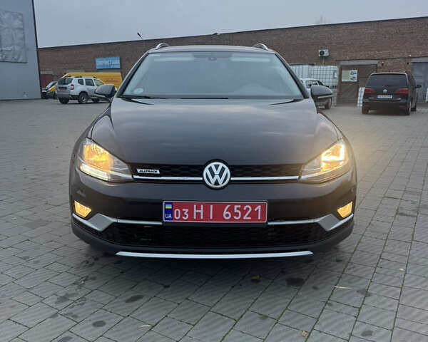 Черный Фольксваген Golf Alltrack, объемом двигателя 1.8 л и пробегом 162 тыс. км за 13400 $, фото 3 на Automoto.ua