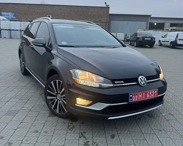 Черный Фольксваген Golf Alltrack, объемом двигателя 1.8 л и пробегом 162 тыс. км за 13400 $, фото 2 на Automoto.ua