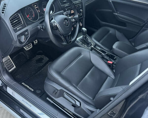 Черный Фольксваген Golf Alltrack, объемом двигателя 1.8 л и пробегом 162 тыс. км за 13400 $, фото 34 на Automoto.ua