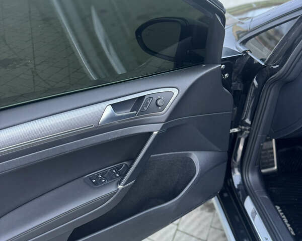 Черный Фольксваген Golf Alltrack, объемом двигателя 1.8 л и пробегом 162 тыс. км за 13400 $, фото 35 на Automoto.ua