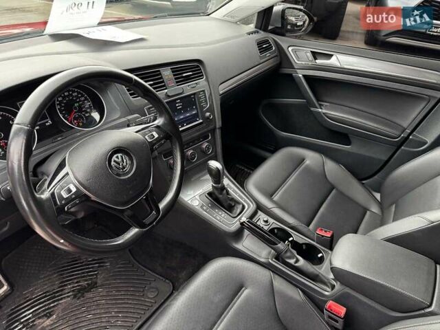 Красный Фольксваген Golf Alltrack, объемом двигателя 1.8 л и пробегом 133 тыс. км за 11980 $, фото 17 на Automoto.ua