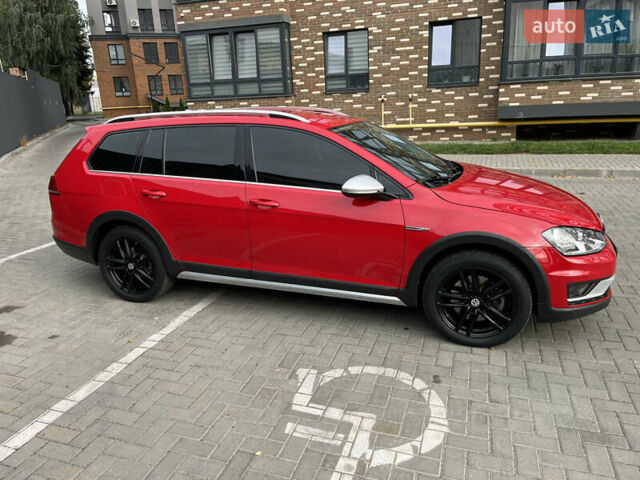 Красный Фольксваген Golf Alltrack, объемом двигателя 1.8 л и пробегом 208 тыс. км за 12499 $, фото 8 на Automoto.ua