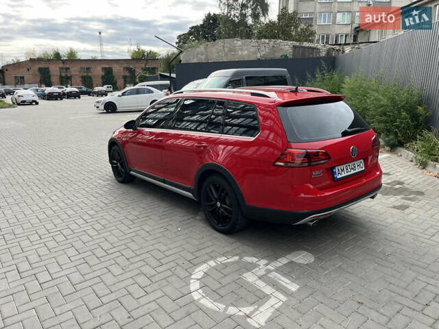 Красный Фольксваген Golf Alltrack, объемом двигателя 1.8 л и пробегом 208 тыс. км за 12499 $, фото 6 на Automoto.ua